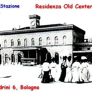  Apartment Old Center Station Italy