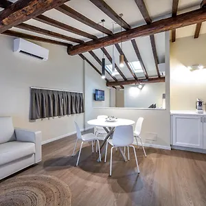  Apartment Garibaldi Luxury Italy